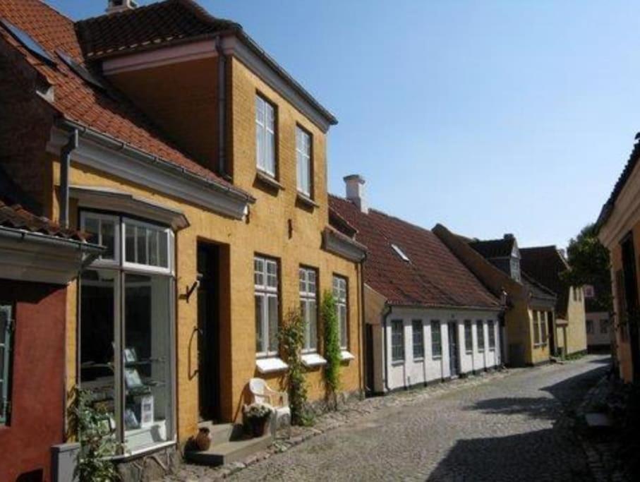 Skon Lejlighed I Aeroskobing. Apartment Exterior foto